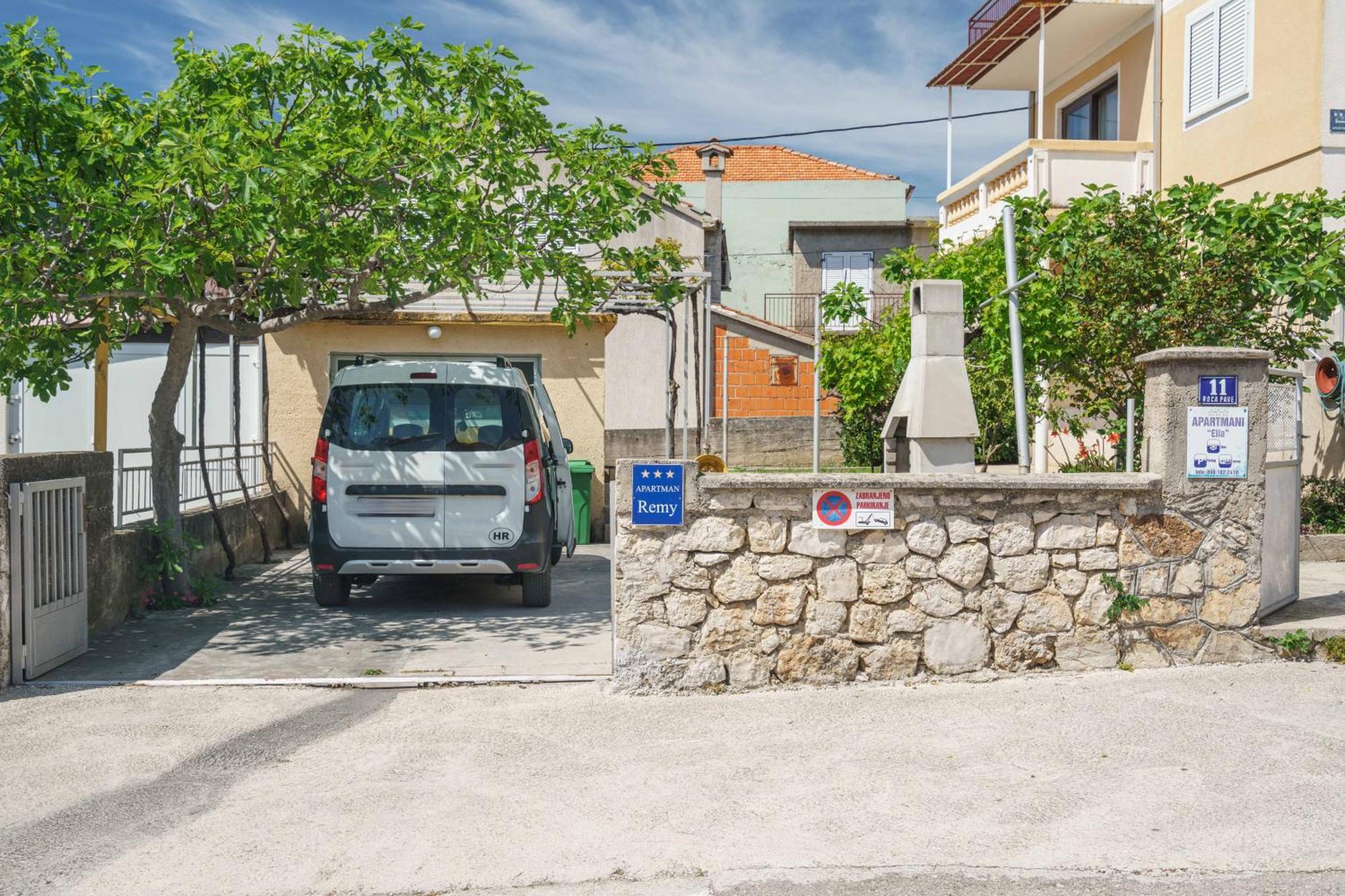 Apartment Remy Водице Екстериор снимка